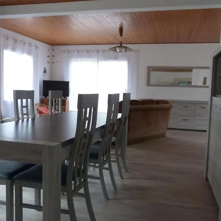 Maison Renovee Pres De La Plage, Avec Parking, Ideale Pour 4/6 Personnes - Fr-1-194-340 *