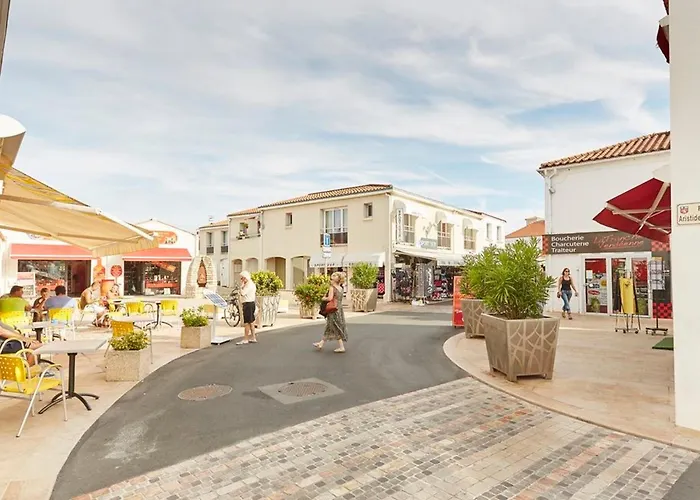 Hébergement de vacances Maison Rénovée Près De La Plage, Avec Parking, Idéale Pour 4/6 Personnes - Fr-1-194-340 La Tranche-sur-Mer